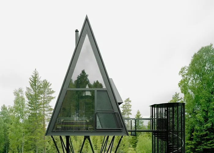 Pan Treetop Cabins