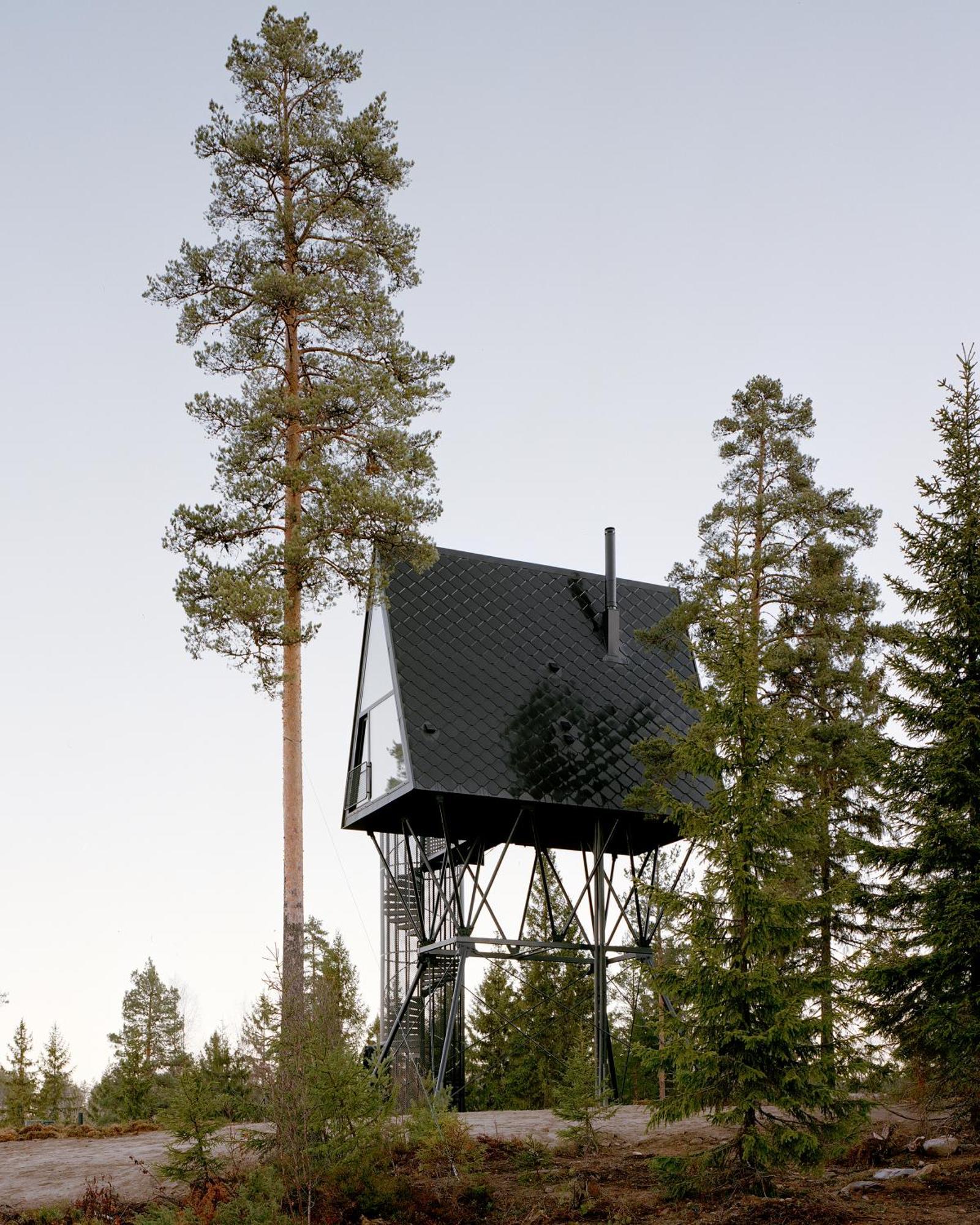 Pan Treetop Lodge