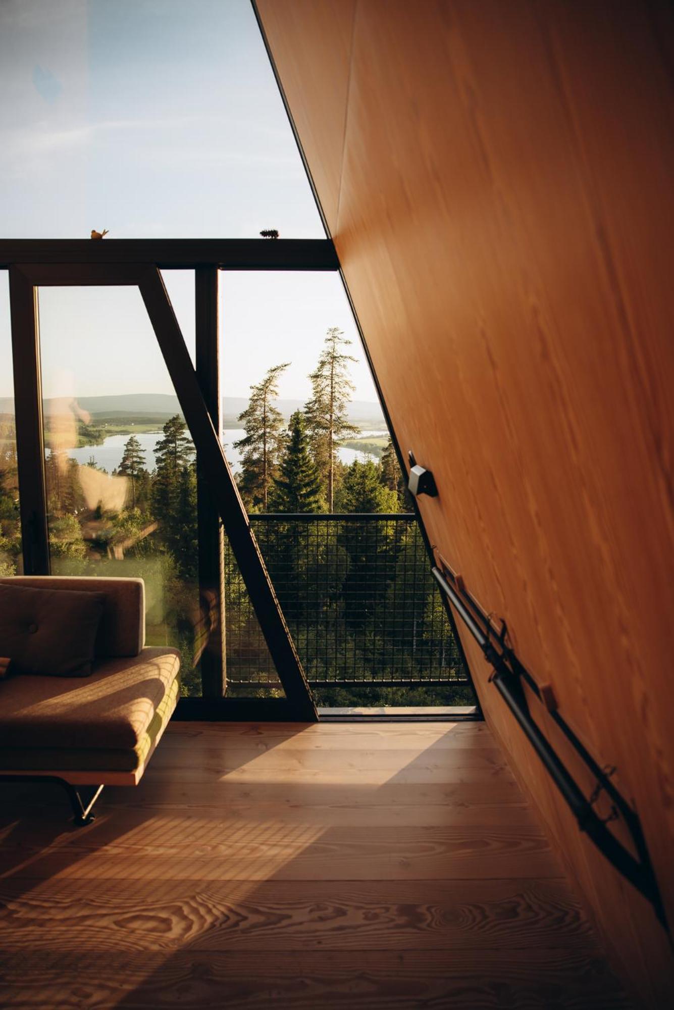 Pan Treetop Lodge *